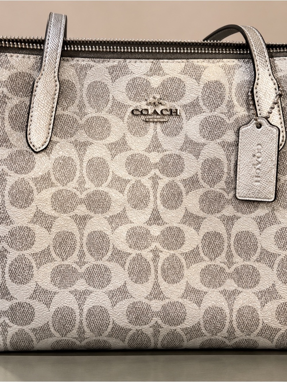 BRAND NEW COACH METALLIC SILVER TOTE โ NEVER USED